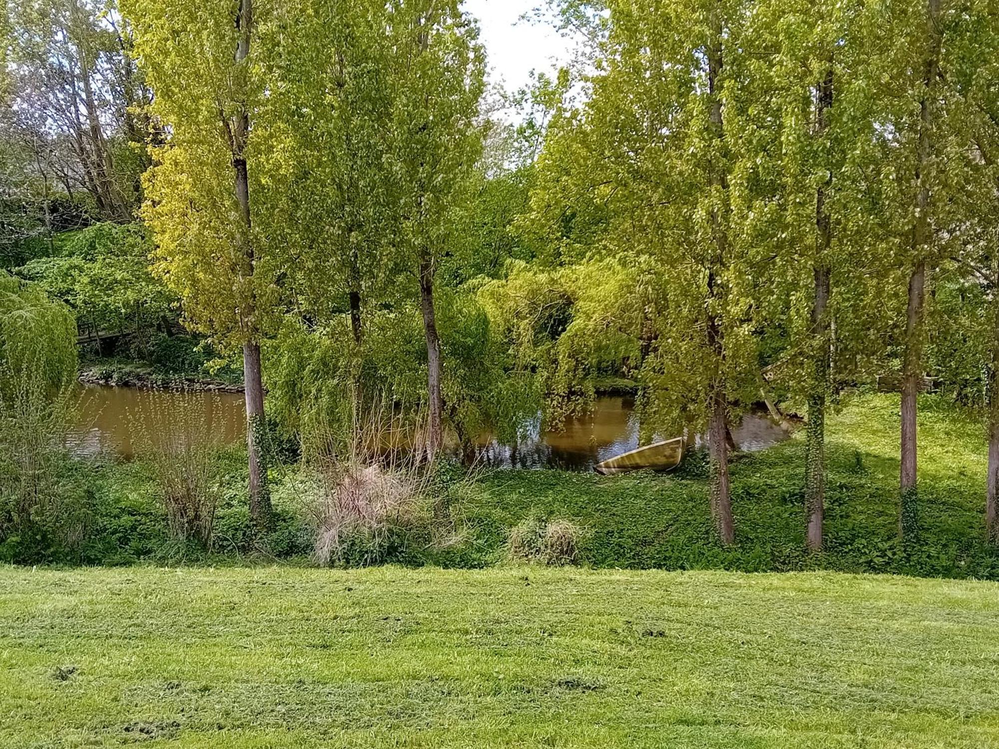 Cerisy-la-Foret Maison Au Coeur De La Nature מראה חיצוני תמונה